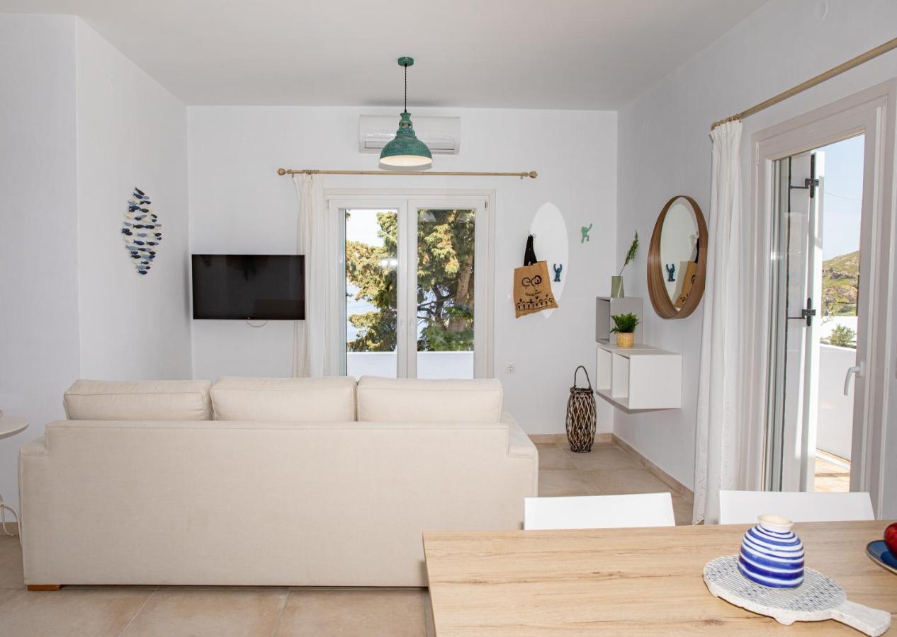 Sunny Bay Villa Agia Marina  Exterior foto